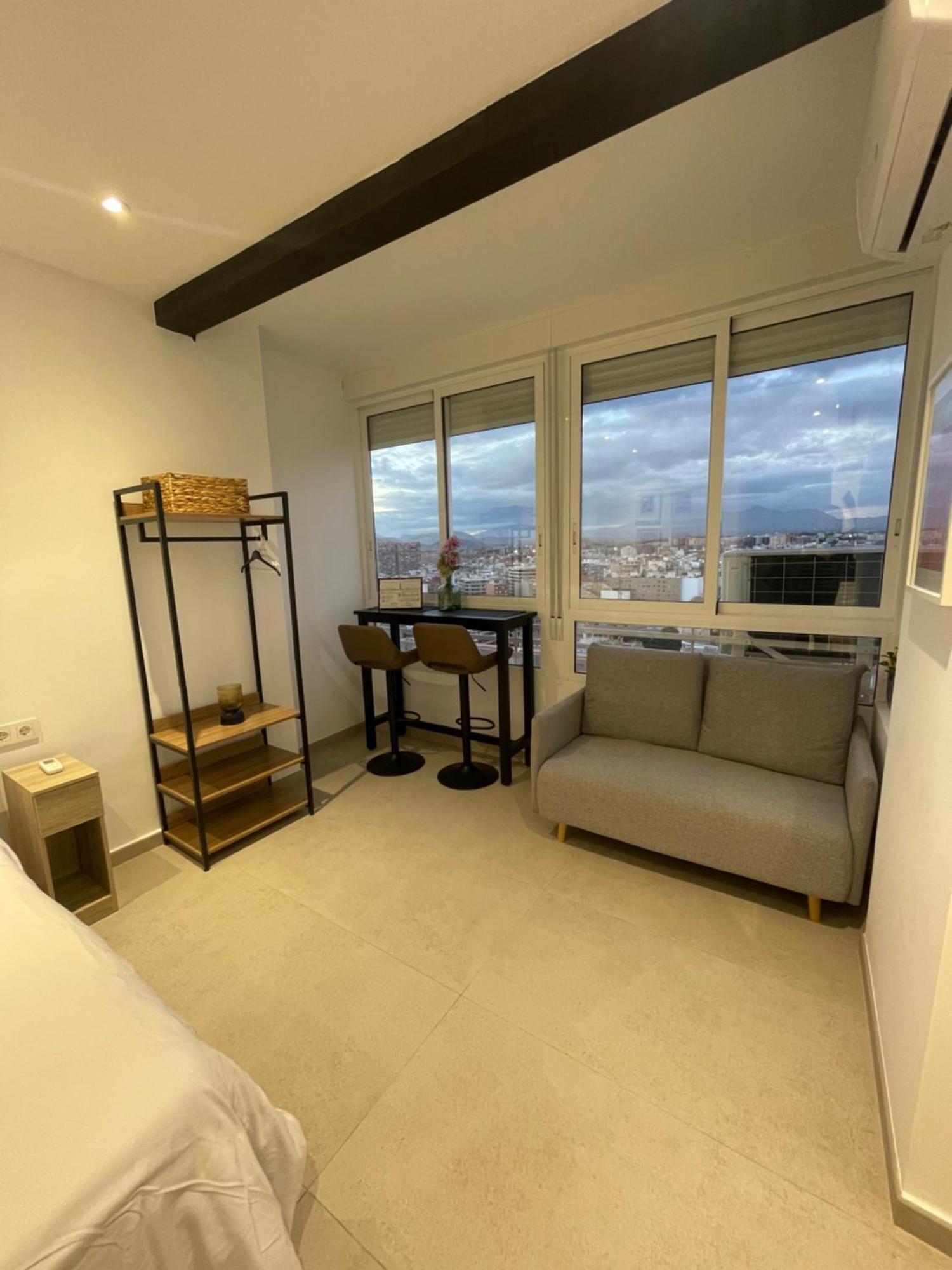 Sky Views Studio In City Centre Alicante Exterior photo